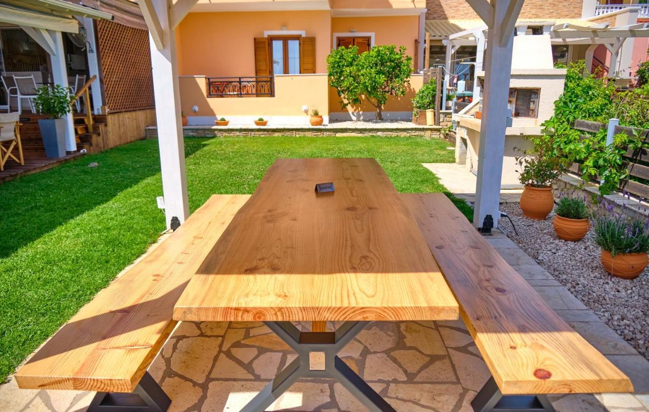 Houmis Apts & Gasthof Agios Georgios Pagon