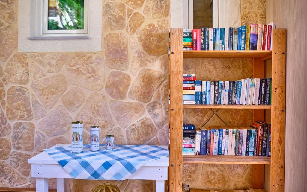 Houmis Apts & Gasthof Agios Georgios Pagon
